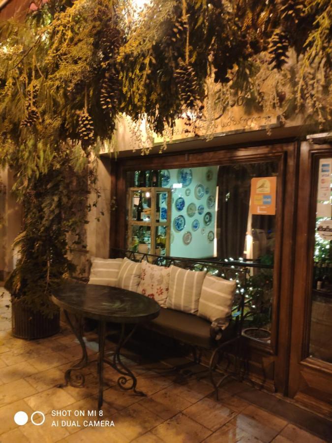 Honey Apartment Tiflis Exterior foto