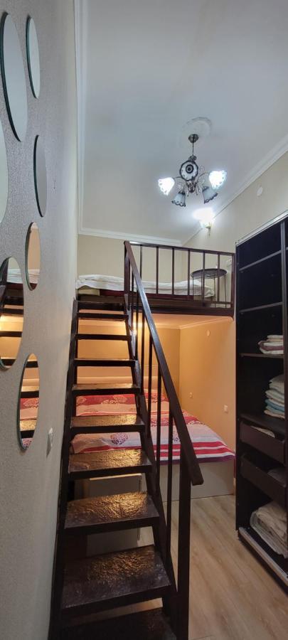 Honey Apartment Tiflis Exterior foto